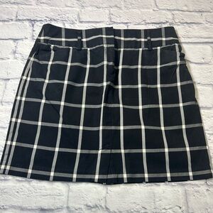 Tommy Hilfiger Black and White Plaid Mini Skirt. New Preppy. Size 12.